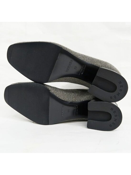Hermes jumping boots in étoupe colour. Size 36.5 & 38  Hermes Volver Knit Boots Gray Black Size 36 Shoes Apparel